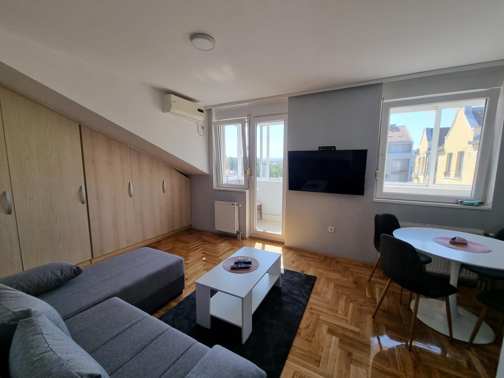 Likehome Life - Novi Sad Stevana Sremca エクステリア 写真